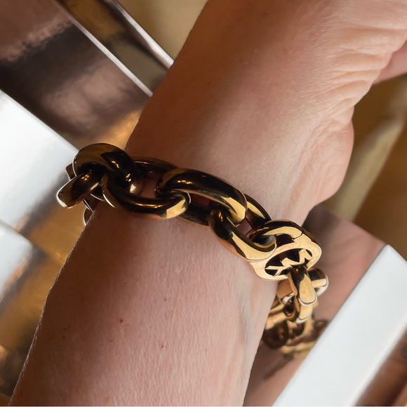 Michael Kors RoseGold Monogram Chain Bracelet; Ring & Bar Lock; 8&1/2” Long; EUC - Picture 3 of 11